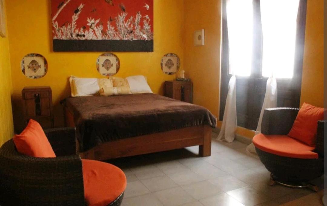 Bed and Breakfast La Casa De Piedra Эль-Кармен Экстерьер фото
