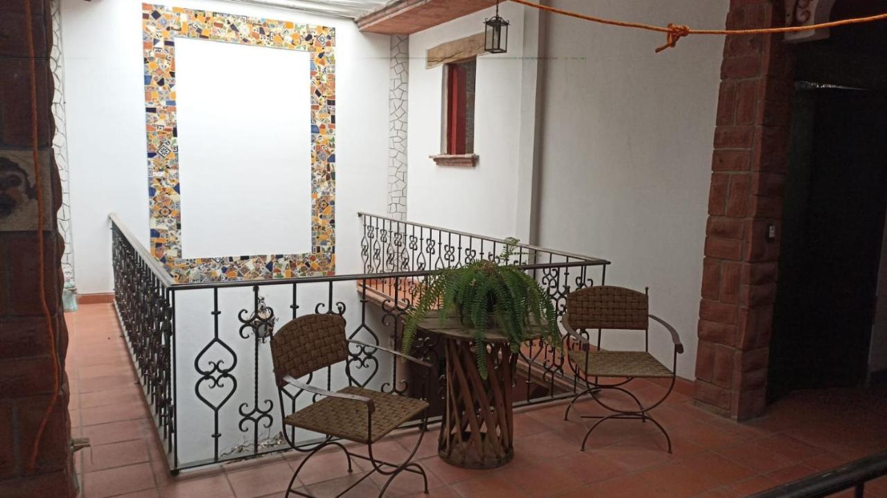 Bed and Breakfast La Casa De Piedra Эль-Кармен Экстерьер фото